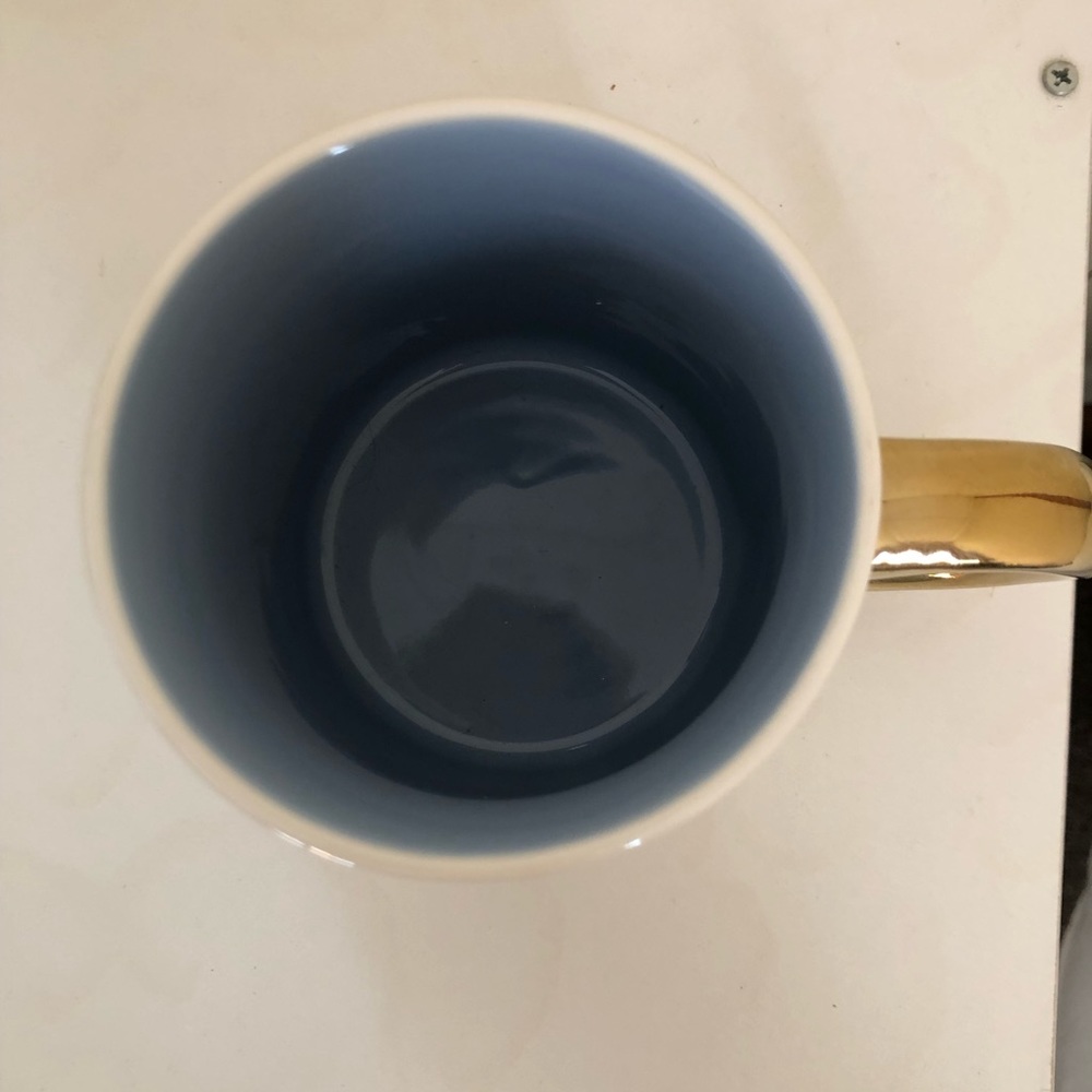 Oversized coffee mug from Spencer’s Gifts - Picture 5 of 5
